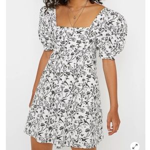 Laura Ashley x Urban Outfitters Penelope dress🕊